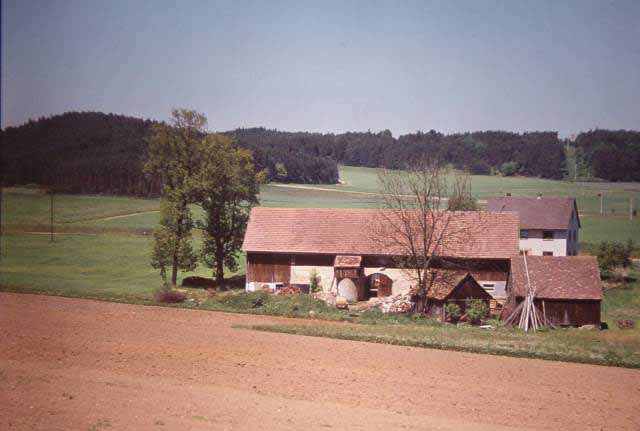 farmhouse in summer outside Buren, Geramny
